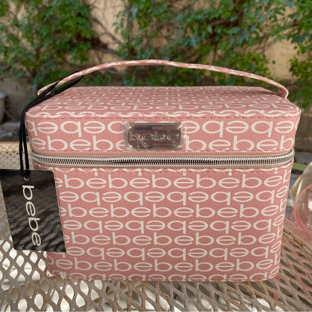 NWT BEBE woman's cosmetic pink bag